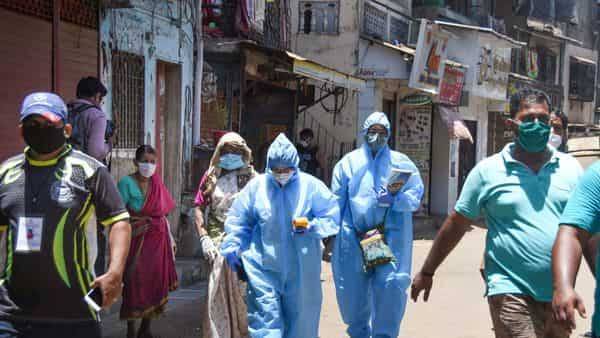 Dharavi coronavirus count crosses 1,000, death toll at 40 - livemint.com - city Mumbai