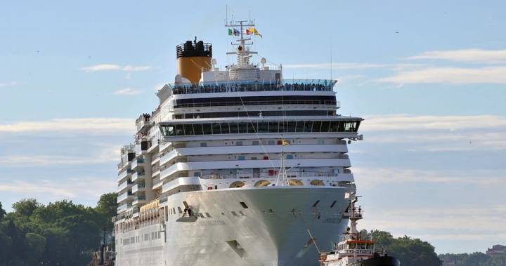 Cruise ship bookings jump 600% as Carnival reveals plans to resume trips in August - globalnews.ca - state Florida - county Miami - state Texas - county Galveston