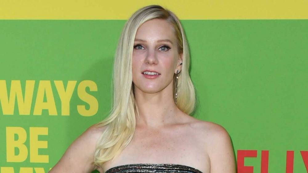 'Glee' Star Heather Morris Recalls Being 'Mortified' When Her Nude Photos Leaked - etonline.com