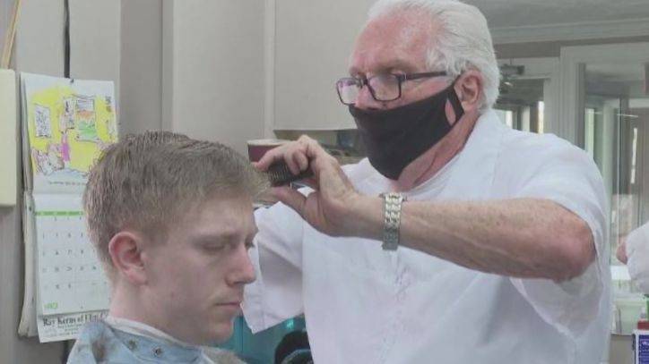 Gretchen Whitmer - Michigan suspends license of barber who opened during Stay Home order - fox29.com - state Michigan