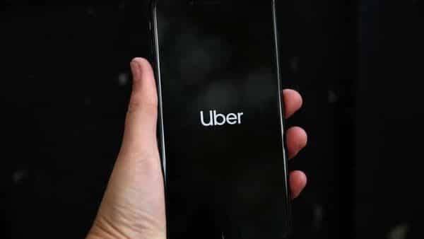Dara Khosrowshahi - Uber to require face masks for drivers, riders starting May 18 - livemint.com - Washington - city As