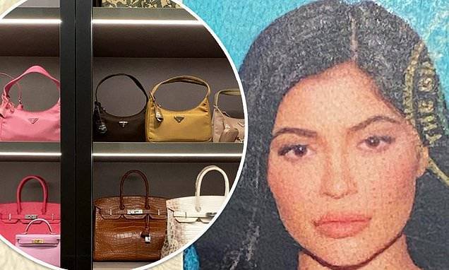 Kylie Jenner - Kylie Jenner shows off glamorous driver's license photo... after organizing her accessories closet - dailymail.co.uk - state California