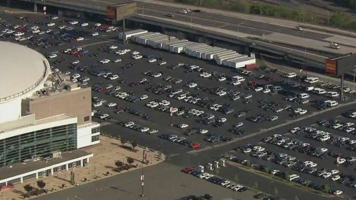 What's the deal with all the cars at the Wells Fargo Center? - fox29.com - county Wells - city Fargo, county Wells