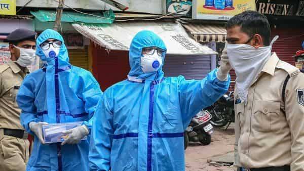 Covid-19: 1,001 Maharashtra cops test positive so far, 4,899 quarantined - livemint.com - India - city Mumbai