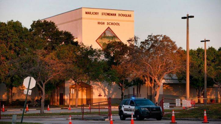 Deputy fired over Parkland school shooting to be reinstated with back pay: reports - fox29.com - state Florida - county Lauderdale - city Fort Lauderdale, state Florida