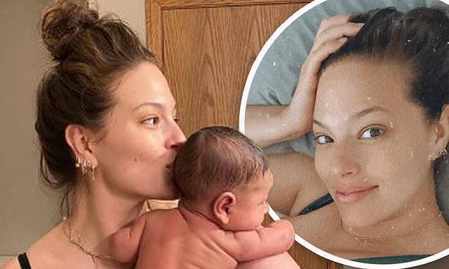 Ashley Graham - Justin Ervin - Ashley Graham reveals motherhood can be 'isolating and confusing to navigate' - dailymail.co.uk - Spain
