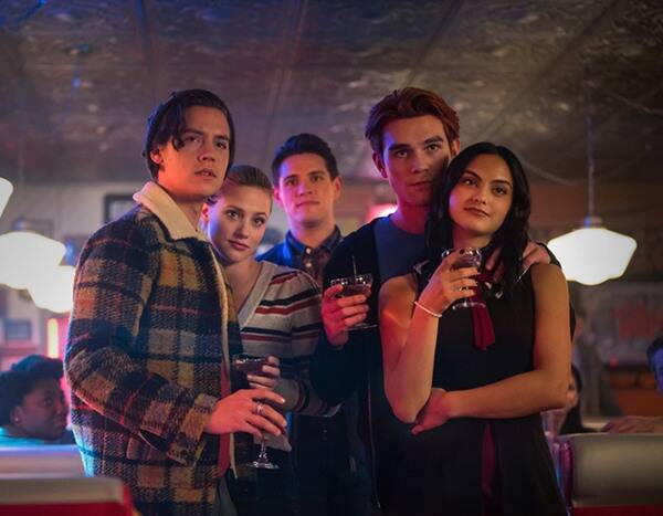 Riverdale Has a Major Time Jump In Store When It Returns in January - eonline.com