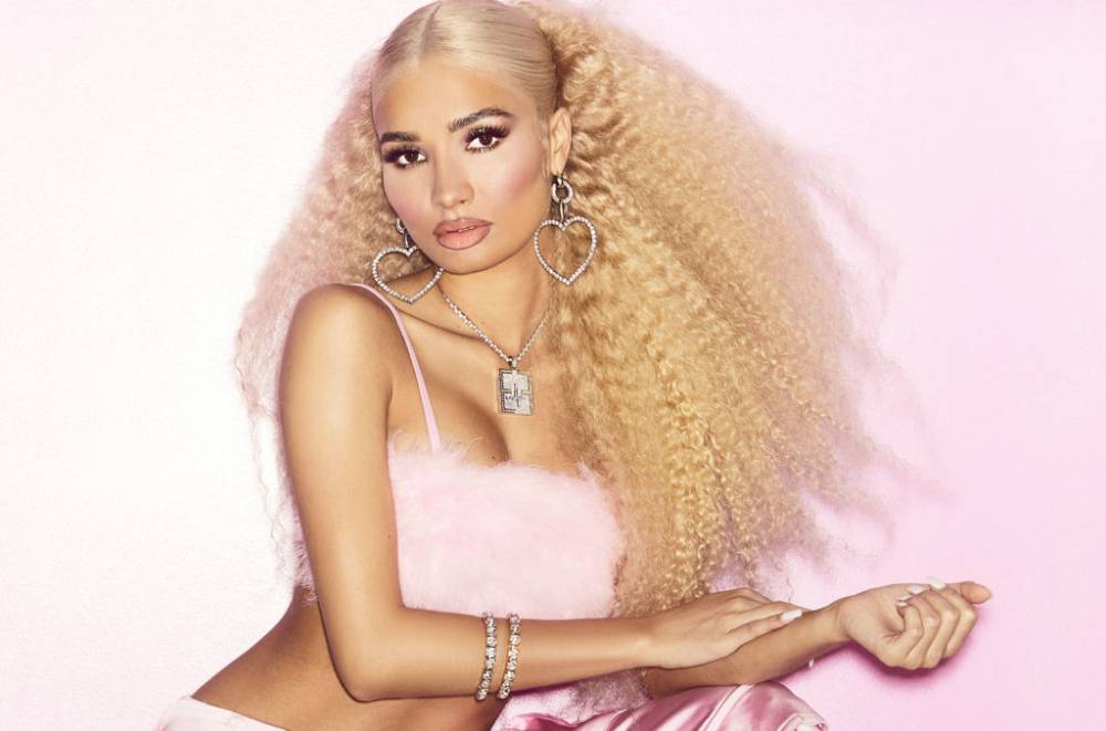 Chris Brown - Pia Mia on Signing With Electric Feel/Republic & Releasing a 'Smash': Exclusive - billboard.com - Los Angeles - Guam