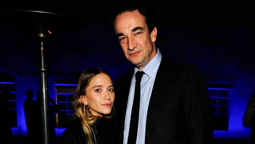 Olivier Sarkozy - Kate Olsen - Mary-Kate Olsen - Mary-Kate Olsen Steps Out in New York City After Divorce Petition - etonline.com - New York