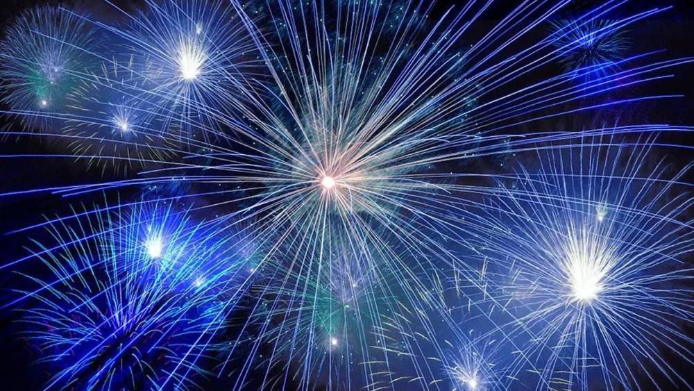 Lake Eola - Deltona postpones 4th of July fireworks show - clickorlando.com - county Orange - city New Smyrna Beach