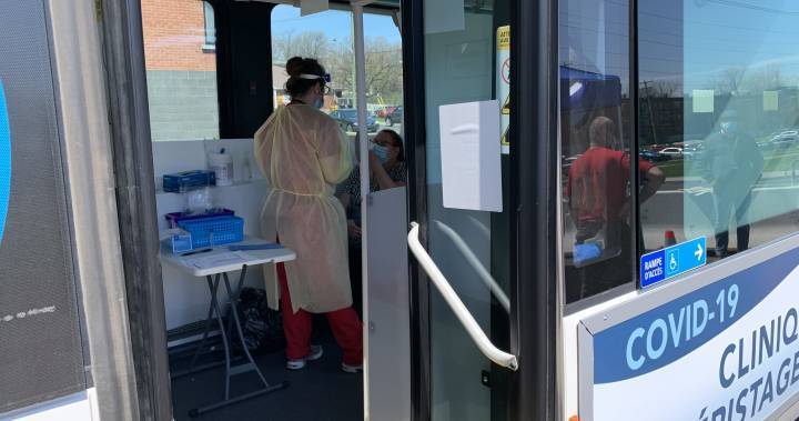 Mobile coronavirus screening centre pops up in Pierrefonds - globalnews.ca