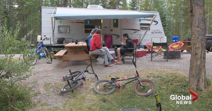 Provincial website slammed as thousands of Albertans try to book campsites - globalnews.ca
