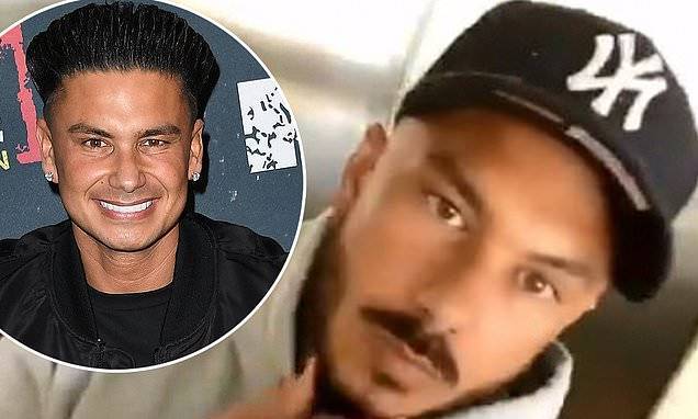 Jersey Shore's Pauly D, 39, looks unrecognizable as he shows off his thick quarantine beard - dailymail.co.uk - New York - Jersey