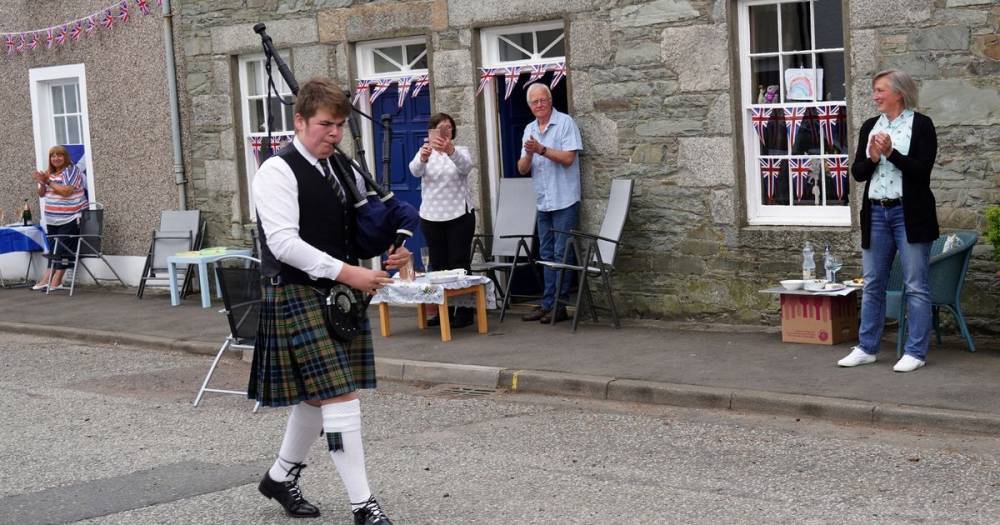 Celebrations held across the Stewartry to mark 75th anniversary of VE Day - dailyrecord.co.uk