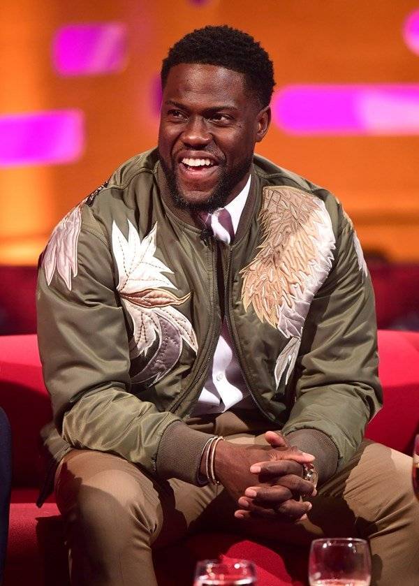 Kevin Hart - Kevin Hart surprises doctor by giving him part in next film - breakingnews.ie
