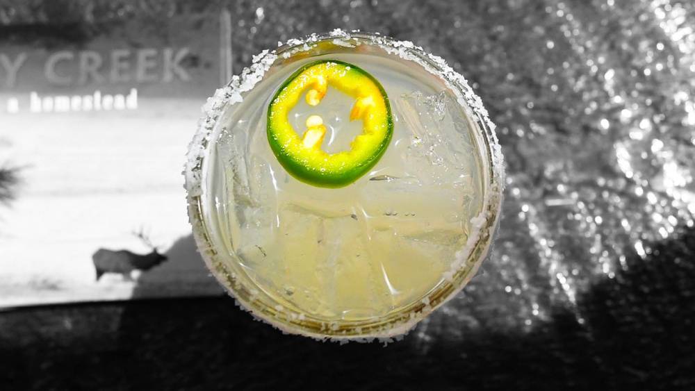 Margarita Recipe: The Nutritionist-Approved, 5-Ingredient Margarita That Tastes Like Summer - glamour.com