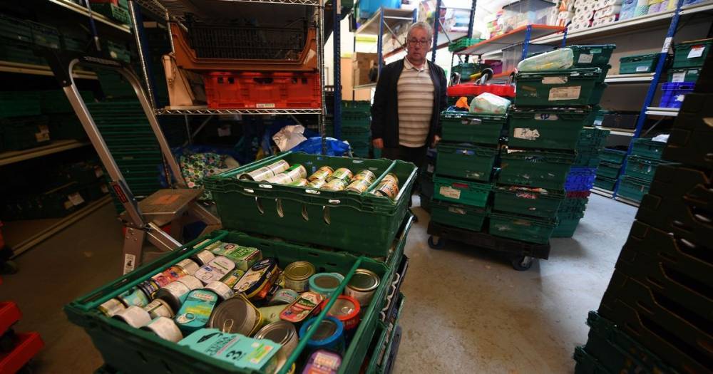 Number of children using foodbanks more than doubles during lockdown - mirror.co.uk