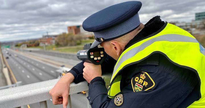 Speeding on empty streets amid COVID-19 spurs warnings from police - globalnews.ca - Canada
