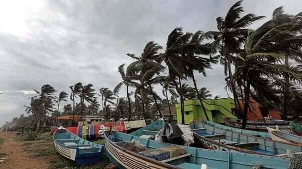 Monsoon to hit Kerala coast on 5 June, says IMD - livemint.com - city New Delhi - India