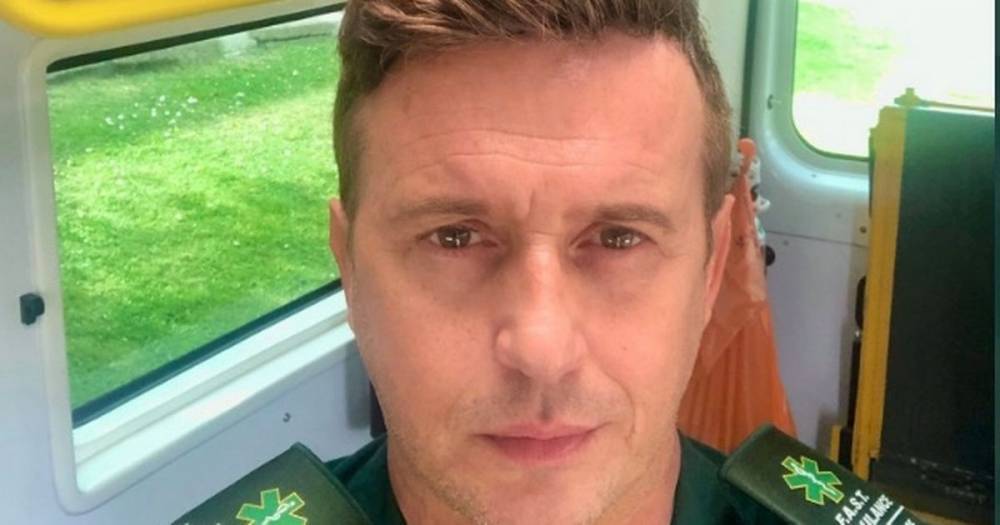 911 star Jimmy Constable joins ambulance service to serve NHS during coronavirus crisis - mirror.co.uk