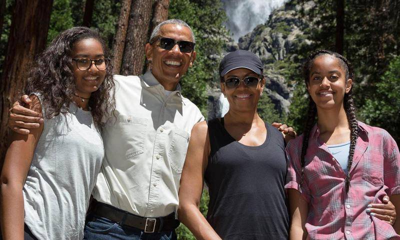 Barack Obama - Michelle Obama - Malia Obama - Obama - Sasha Obama - Malia and Sasha Obama’s dad Barack on having the girls home full time - us.hola.com