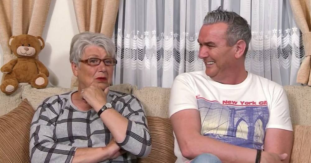 Lee Riley - Gogglebox stars share hilarious lockdown update - and are even compared to This Morning star - manchestereveningnews.co.uk