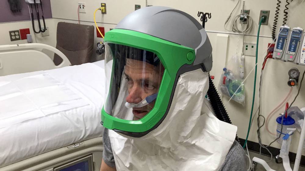 Rodrigo Pérez Ortega - New helmet and tent aim to protect health care workers from the coronavirus - sciencemag.org - state Michigan