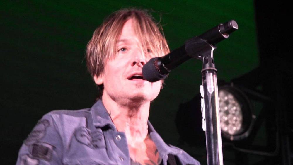 Keith Urban - Rachel Smith - How Keith Urban Safely Performed a Concert for More Than 200 Healthcare Workers (Exclusive) - etonline.com - state Tennessee - city Nashville, state Tennessee