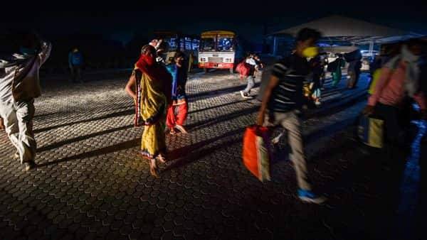 Uddhav Thackeray - Covid-19 crisis: 11,379 Maharashtra state buses carry 1.42 lakh migrant workers - livemint.com - city Mumbai - state Maharashtra