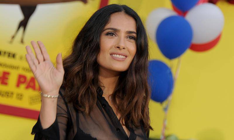 Salma Hayek gets ‘perfect’ quarantine gift from THIS star: See what’s inside! - us.hola.com - Usa - Russia