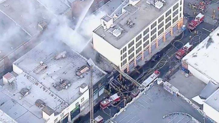Multiple firefighters injured as downtown LA building explodes into flames - fox29.com - Los Angeles - city Los Angeles