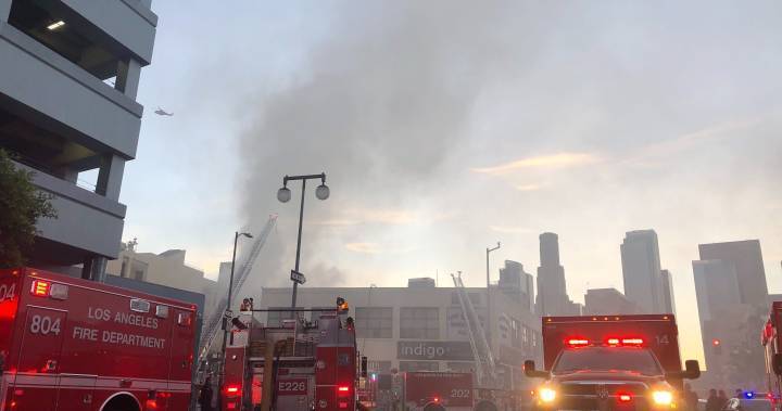 Explosion in downtown Los Angeles injures 10 firefighters - globalnews.ca - Los Angeles - city Los Angeles - city Downtown