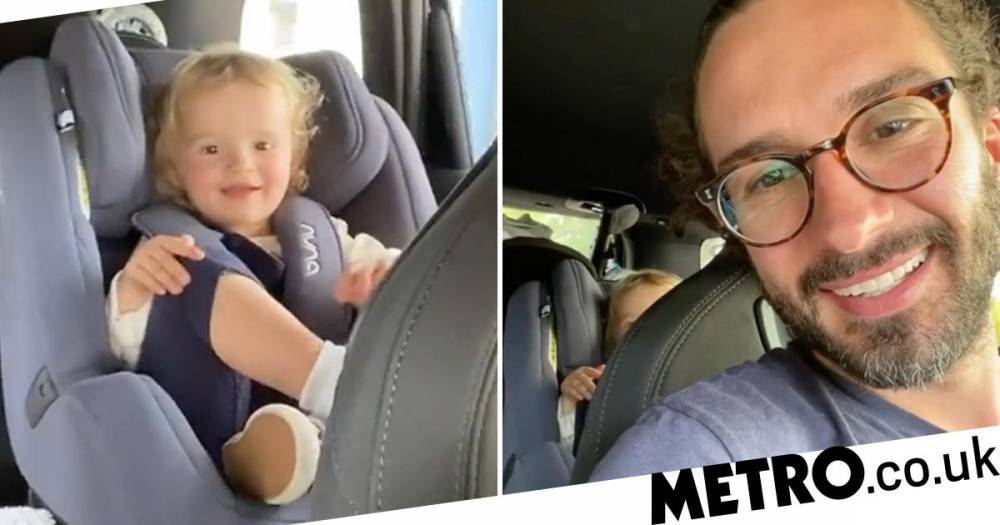 Joe Wicks - Joe Wicks shares video of daughter Indie learning how to say ‘Body Coach’ for the first time and it’s real cute - metro.co.uk