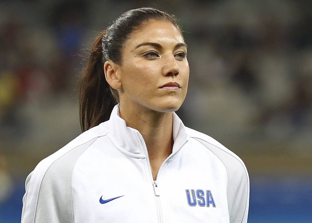 Jerramy Stevens - Soccer Star Hope Solo ‘Brokenhearted’ To Reveal Her Dog Has Died After Being Shot - etcanada.com