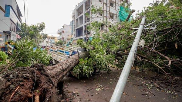 Odisha, WB brace to fight cyclone 'Amphan' amid Covid -19 crisis; NDRF deployed - livemint.com - city New Delhi - county Island - Bangladesh - city Kolkata