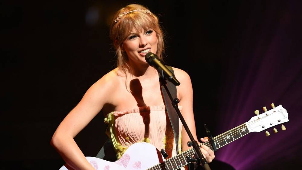 Taylor Swift Premieres 'City of Lover' Concert Special After Canceling Tour Due to Coronavirus Pandemic - etonline.com - France - city Paris - state Indiana