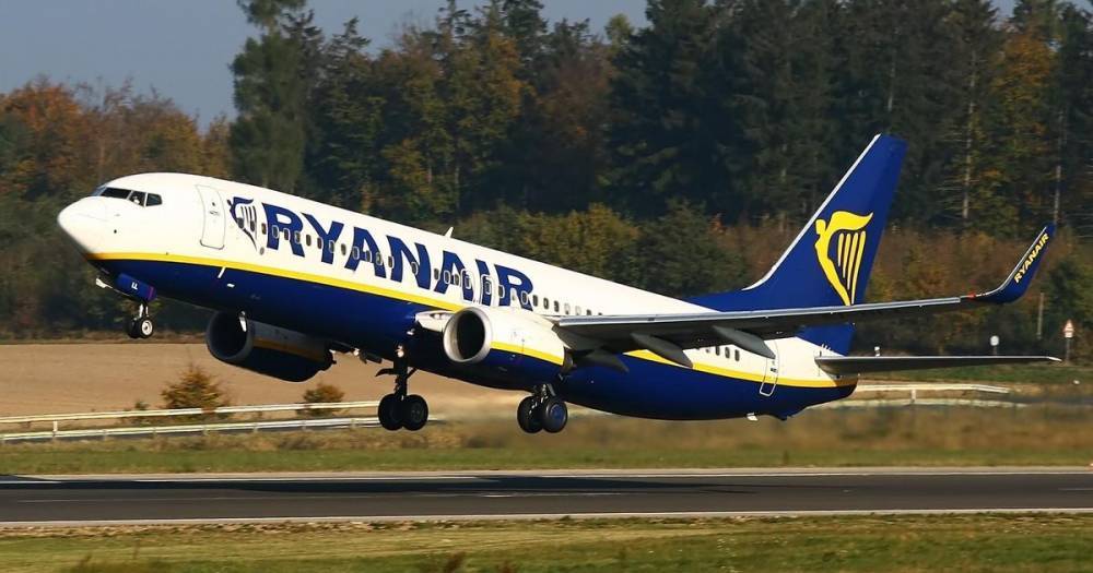 Michael Oleary - Ryanair to cut 3,000 jobs as airline chief hits out at Government over crisis - mirror.co.uk - Britain - Ireland
