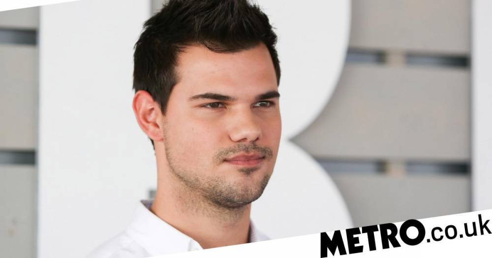 Taylor Lautner - Twilight star Taylor Lautner is selling clothes to raise money for Covid-19 - metro.co.uk