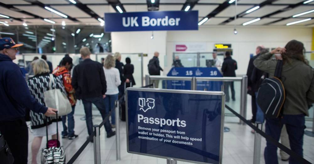 UK quarantine for travellers has no end date - with reviews every 3 weeks - mirror.co.uk - Britain - Ireland