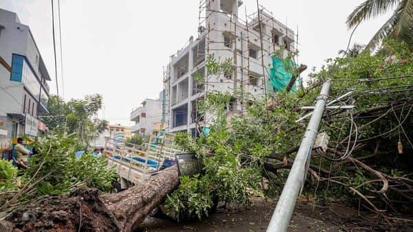 Cyclone Amphan: India evacuates thousands from low-lying areas amid Covid-19 pandemic - livemint.com - India - city Kolkata
