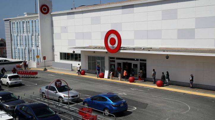 Brian Cornell - Target extends $2-an-hour pay increase for workers through July 4 - fox29.com - city Minneapolis