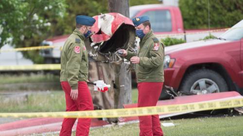 Investigation underway into CF Snowbirds crash in B.C. - globalnews.ca