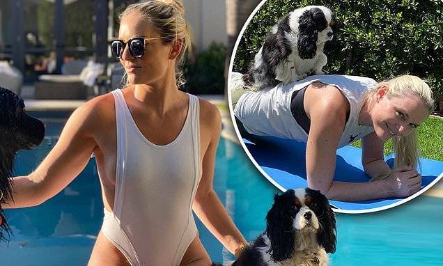 P.Subban - Lindsey Vonn - Lindsey Vonn shows off her Olympian physique in a white-hot swimsuit ... and gets in a workout - dailymail.co.uk