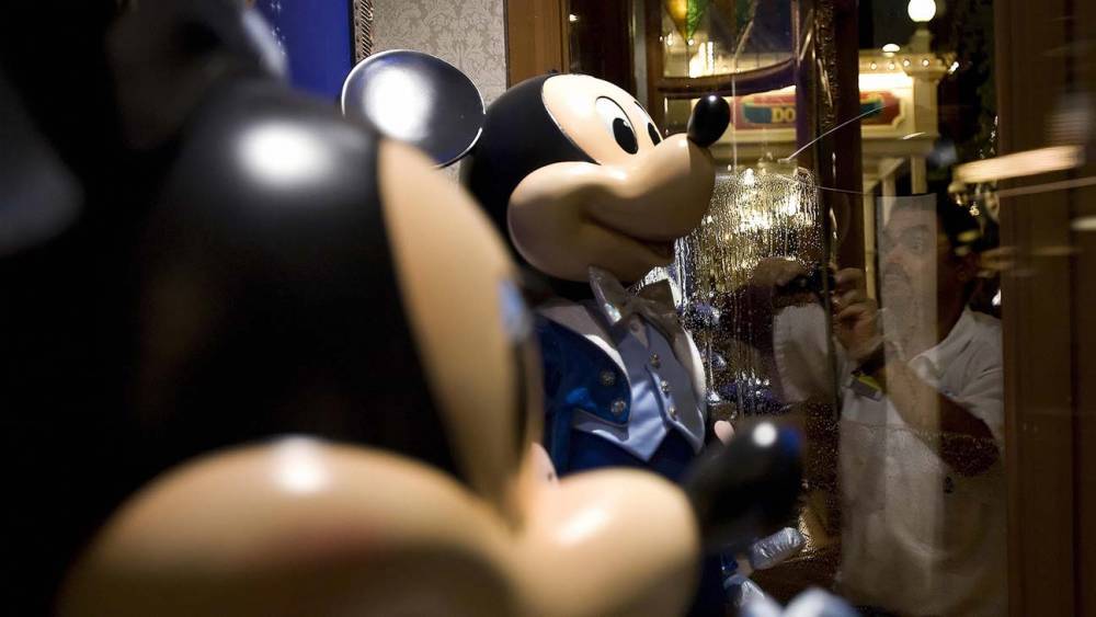 Disney World Staff to Handle Mask Compliance, But Deputies On-Duty Amid Partial Reopening - hollywoodreporter.com - county Orange