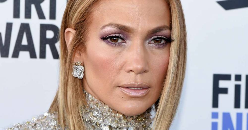 Jennifer Lopez - Viola Davis - Beyonce and Jennifer Lopez's former gowns are for sale — and the money goes to help COVID-19 relief - msn.com - Usa - county Stewart - city Elizabeth, county Stewart