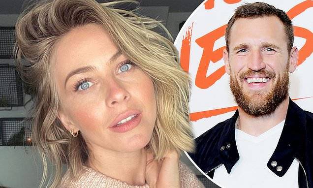 Julianne Hough - Brooks Laich - Julianne Hough and husband Brooks Laich quarantine in different states and remain 'happy' apart - dailymail.co.uk - Los Angeles - state Idaho