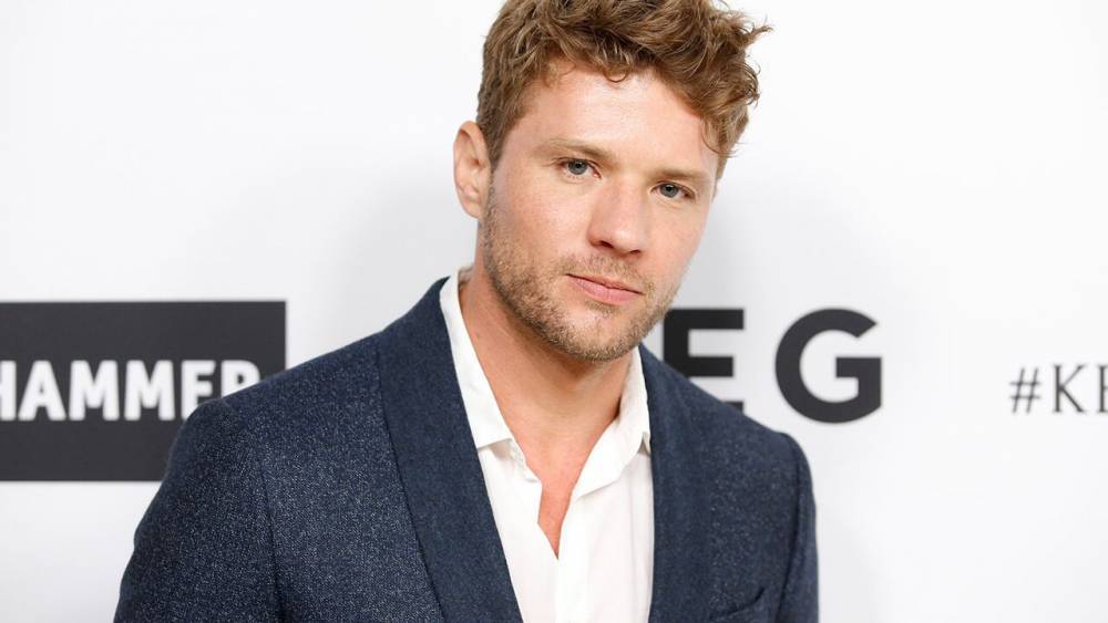 Ryan Phillippe - Ryan Phillippe flashes abs while sharing how he feels about coronavirus quarantine - foxnews.com
