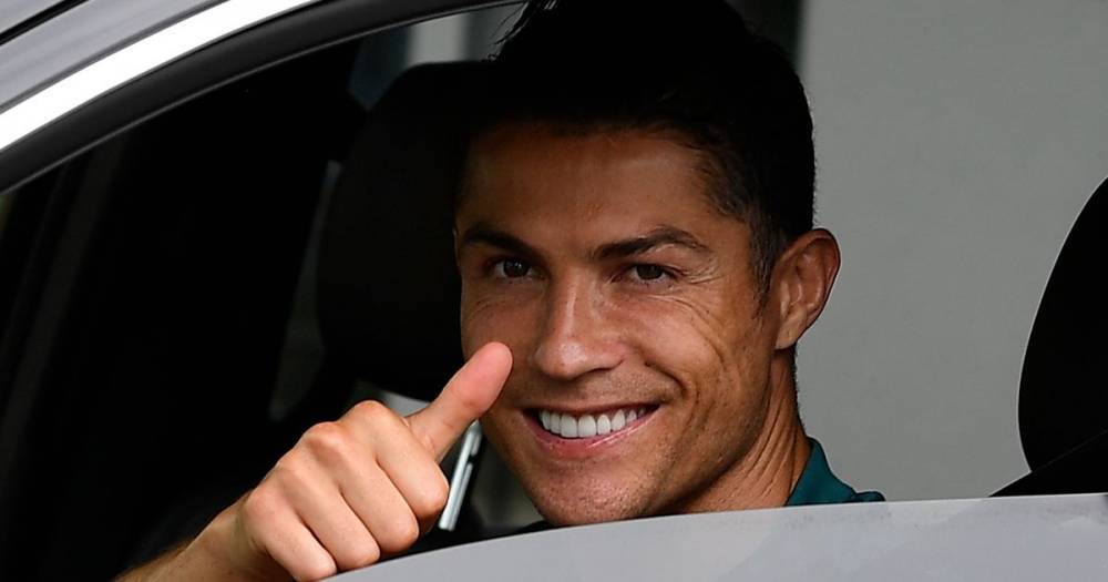 Cristiano Ronaldo - Cristiano Ronaldo returns to Juventus training ground for first time since lockdown - mirror.co.uk - Italy - Portugal