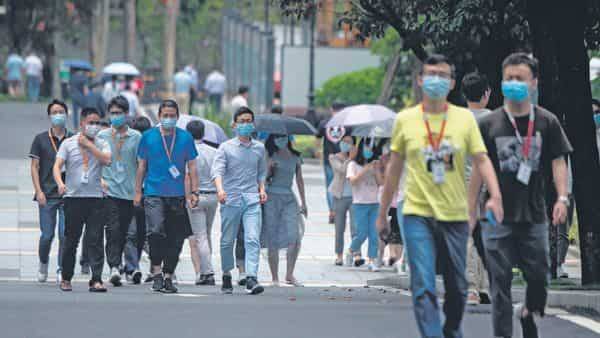 Household contacts at greater virus risk - livemint.com - China - city Wuhan - city Mumbai - city Shenzhen