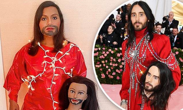 Jared Leto - Alessandro Michele - Mindy Kaling recreates THAT Jared Leto look from 2019 Met Gala - dailymail.co.uk